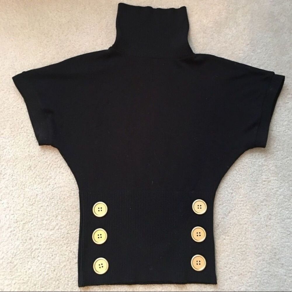 Black sweater shirt sleeve turtleneck with gold buttons Rampage